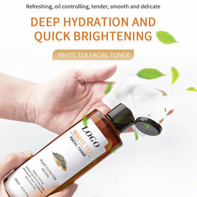 Diversos ingredientes hidratantes refinam os poros e tornam suave a pele Branqueador facial Toner para hiperpigmentação