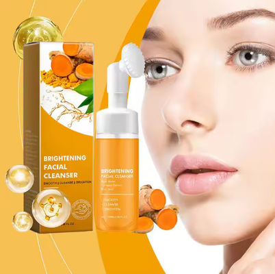 OEM Private Label Kojicumzuur Schoon en helder huidverhelderend schuimend gezicht wassen Kurkuma schuimreiniger voor donkere vlekken acne