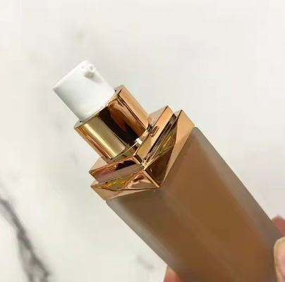 เอกชน Label ใบหน้า Makeup Foundation คุณภาพสูง DIY ครบครันครอบคลุม