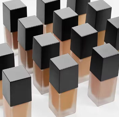 Etiqueta privada 30 colores maquillaje facial mate base líquida duradera para toda la piel base vegetariana impermeable con cobertura completa