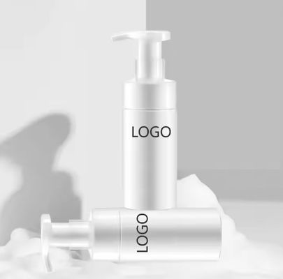 OEM / ODM Manufacturing Private Label Moisturizing Skincare Foaming Face Wash Retinol Foam Gezichtsreiniger voor diepe reiniging