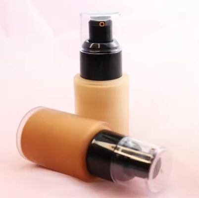 Private Label Make-up Foundation Full Coverage Liquid Foundation Groothandel Geen logo 12 kleuren Vrouwelijke waterdichte body foundation