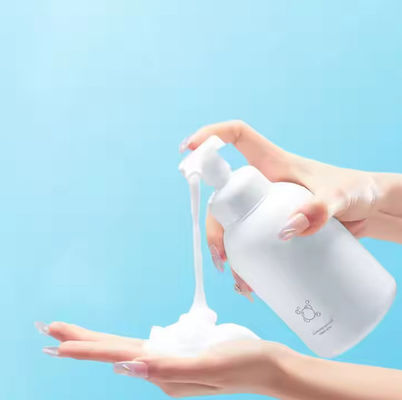OEM / ODM Groothandel Private Label Foam Gentle Formula Gezichtswas Groothandel Salicylzuur Gezichtsreiniger Gezichtswas voor Mannen
