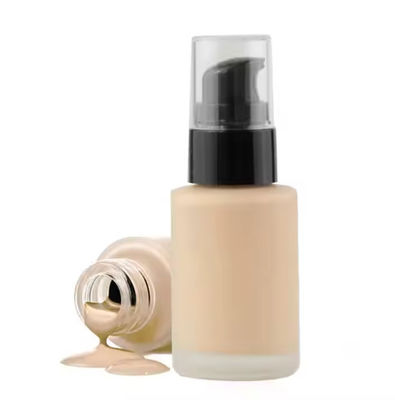 Sprzedaż hurtowa bez logo 8 kolorów makijaż Private Label Liquid Foundation Full Coverage Foundation Sprzedaż hurtowa