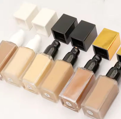 OEM / ODM Sprzedaż hurtowa wegańska pełna ochrona Private Label Liquid Foundation Makeup wodoodporny i maty dla całej skóry